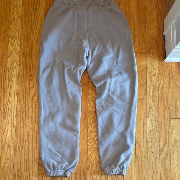 Abercrombie & Fitch Women's Light Purple Joggers - Picture 4 of 4